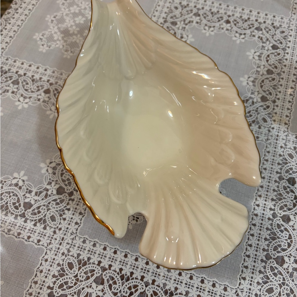 Lenox Cream and Gold Shell Serveware